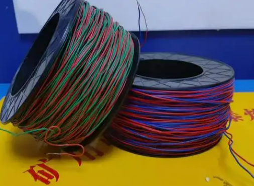 章丘放炮线的主要材质有哪些？不同材质的适用场景有何区别？